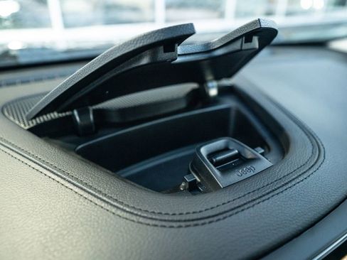 Used 2022 Jeep Cherokee Limited w/ Elite Package image 24