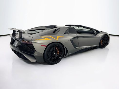 Used 2017 Lamborghini Aventador LP 750-4 Superveloce AWD/4WD image 5