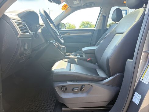 Used 2019 Volkswagen Atlas SEL AWD/4WD image 17