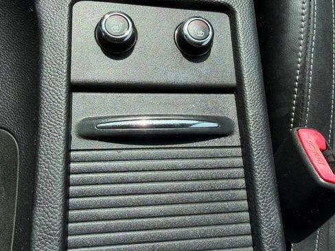 Used 2013 INFINITI G37 Sport image 28