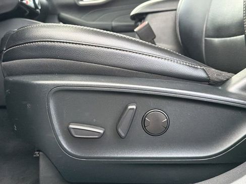 Used 2022 Ford Escape SEL image 24