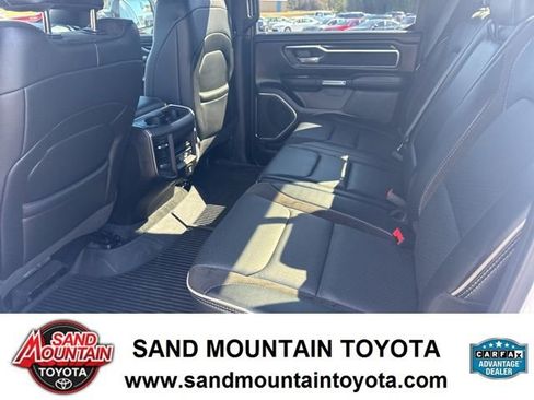 Used 2024 RAM 1500 Laramie image 14