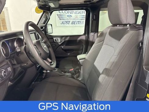 Used 2023 Jeep Wrangler Sport S image 16