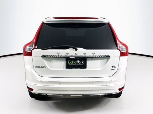 Used 2016 Volvo XC60 T5 Premier image 7