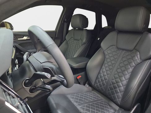 Used 2025 Audi SQ5 Prestige image 18