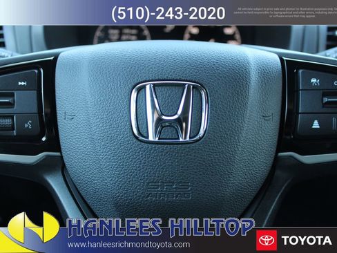 Used 2025 Honda Odyssey Sport-L image 31