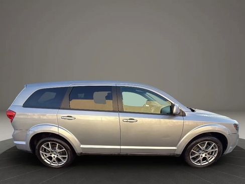 Used 2019 Dodge Journey GT image 4