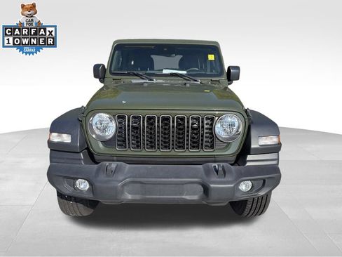 Used 2024 Jeep Wrangler Unlimited Sport AWD/4WD image 9