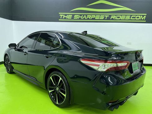 Used 2020 Toyota Camry XSE FWD image 7
