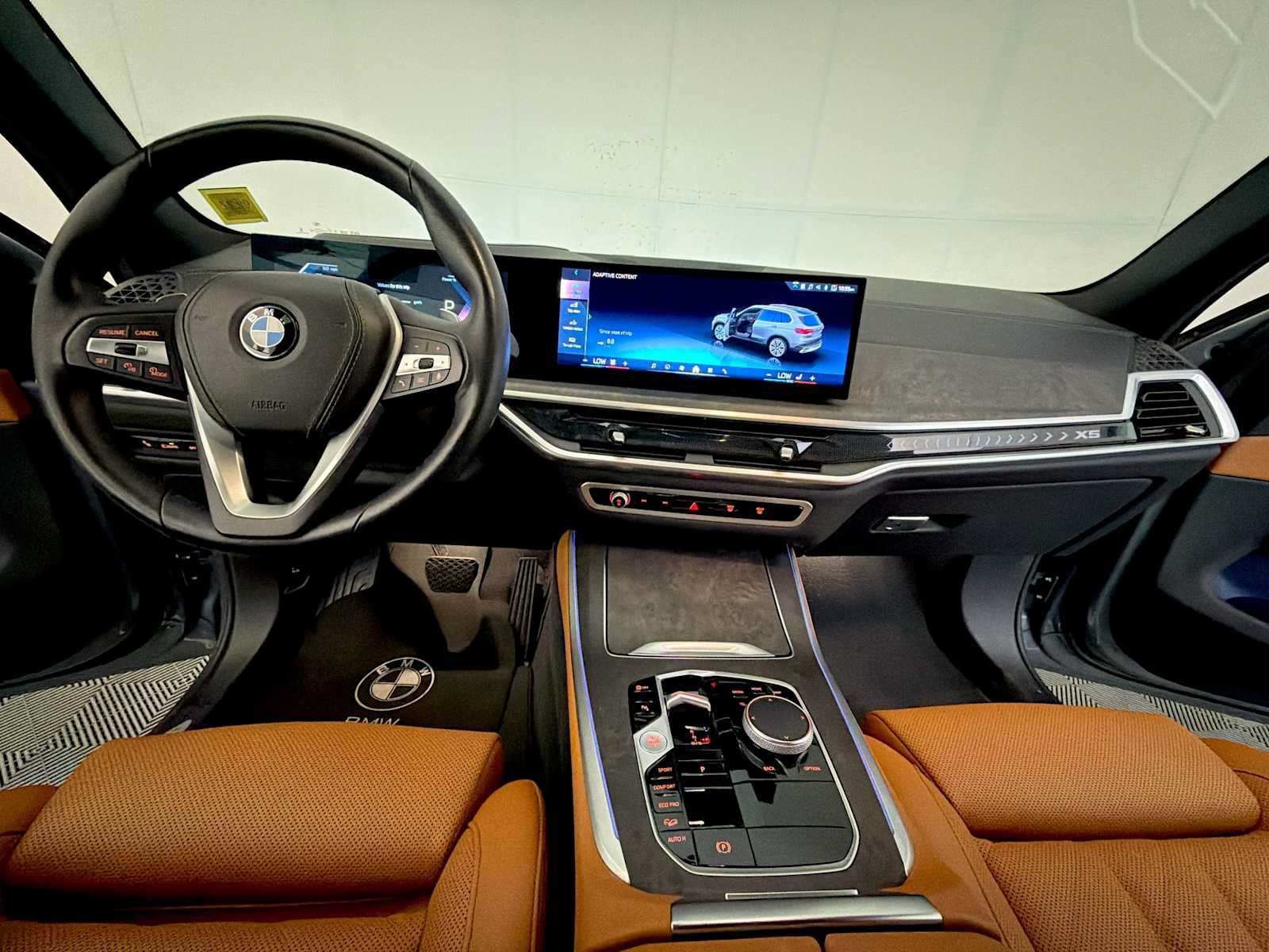 Used 2024 BMW X5 xDrive40i w/ Parking Assistance Package AWD/4WD image 12