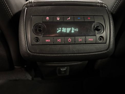 Used 2015 GMC Acadia Denali AWD/4WD image 27