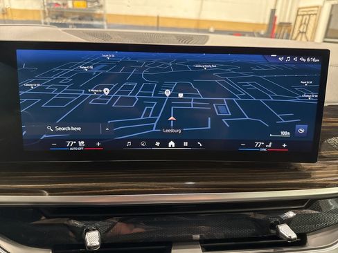 Used 2025 BMW X5 xDrive50e image 30