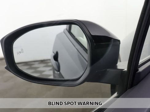 Used 2024 Toyota Prius LE image 4