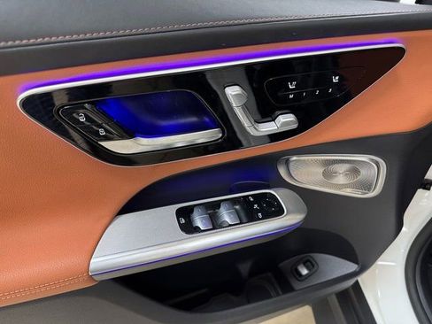 Used 2023 Mercedes-Benz GLC 300 GLC 300 image 7