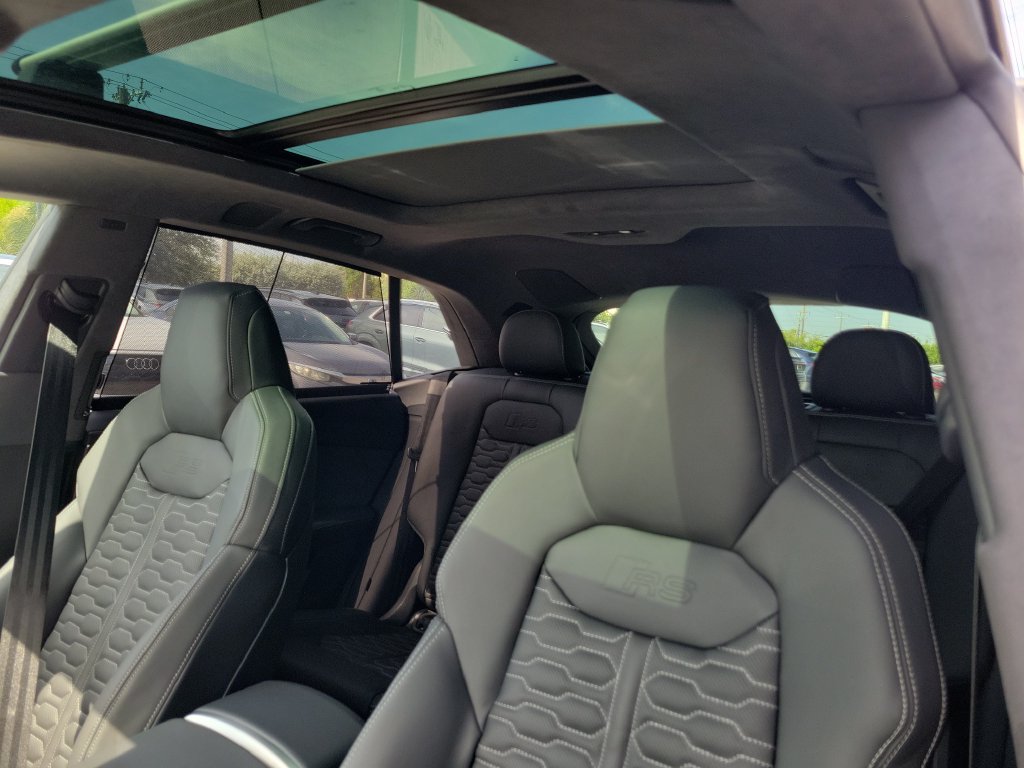 New 2027 Audi RS Q8 performance AWD/4WD image 15