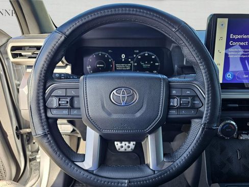 Used 2025 Toyota Tacoma TRD Sport image 20