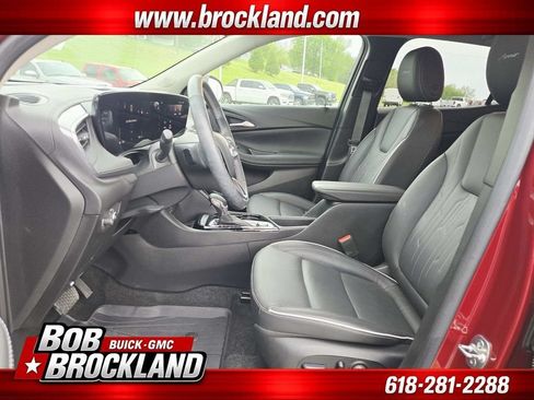 Used 2024 Buick Encore GX Avenir w/ Avenir Technology Package FWD image 11
