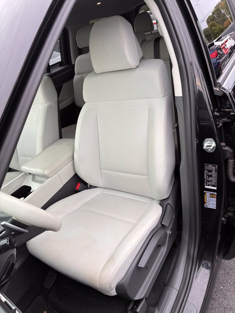 Used 2024 Hyundai Santa Fe SE AWD/4WD image 21