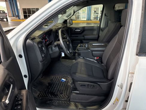 Used 2022 Chevrolet Silverado 1500 Custom w/ Safety Confidence Package AWD/4WD image 19