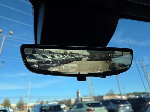 Used 2023 Chevrolet Silverado 1500 ZR2 w/ Technology Package image 25