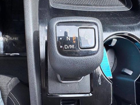 Used 2021 Nissan Rogue S FWD image 24