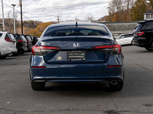 Used 2025 Honda Civic Sport image 5