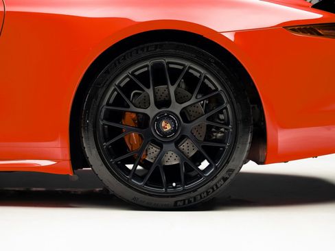 Used 2016 Porsche 911 Carrera GTS w/ GTS Interior Package RWD image 23