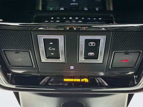 Used 2022 Land Rover Range Rover Sport HSE Dynamic image 18