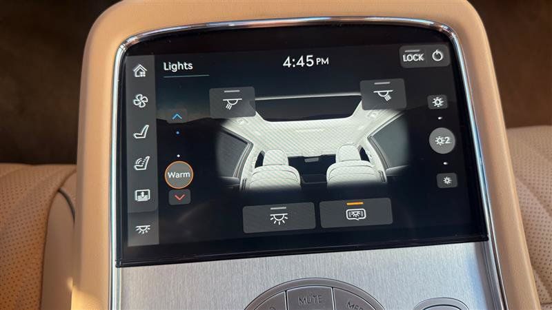 Used 2023 Genesis G90 3.5T AWD/4WD image 33