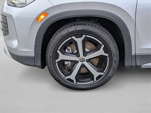 New 2026 Volkswagen Tiguan SE AWD/4WD image 10