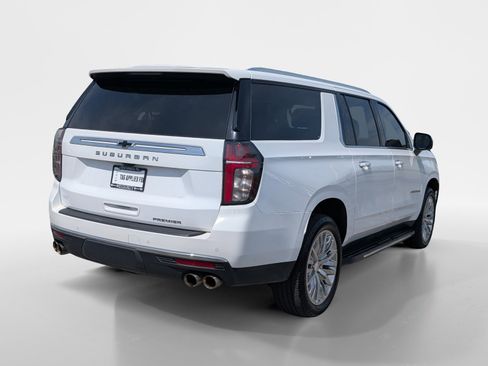 Used 2023 Chevrolet Suburban Premier AWD/4WD image 6
