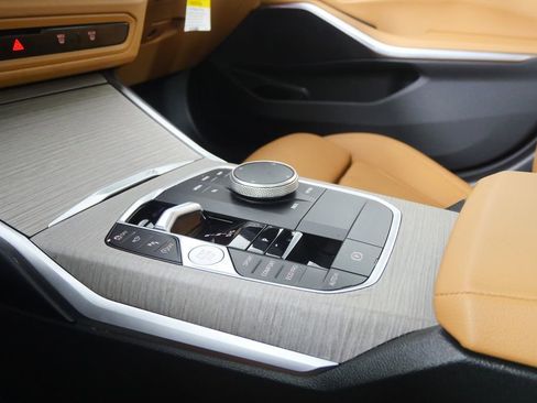 Certified 2025 BMW 330i Sedan image 28