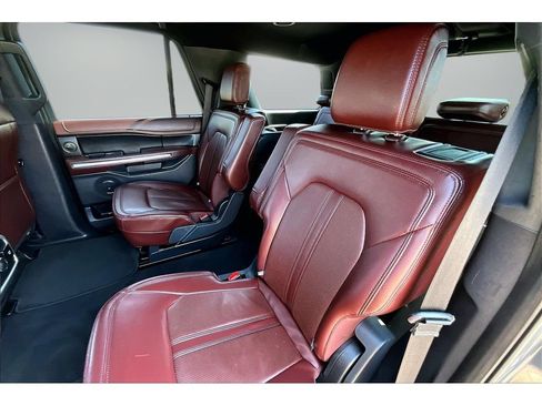 Used 2024 Ford Expedition Limited AWD/4WD image 19