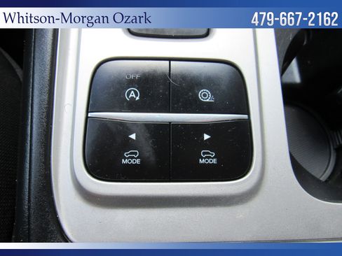 Used 2021 Ford Explorer XLT image 48