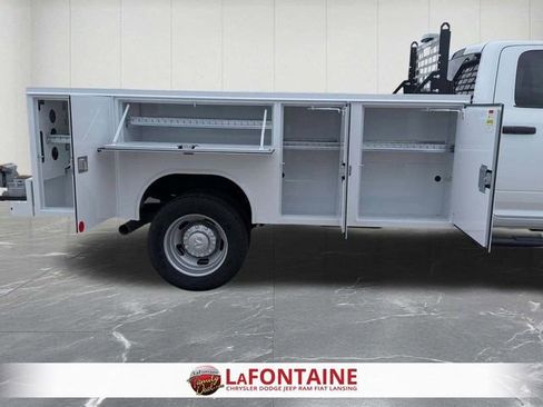 New 2026 RAM 5500 Tradesman w/ Chrome Appearance Group AWD/4WD image 9