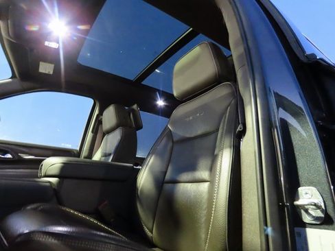 Used 2021 GMC Yukon XL Denali w/ Denali Ultimate Package image 45