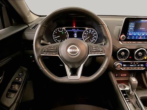Used 2025 Nissan Sentra SV w/ All-Weather Package FWD image 5