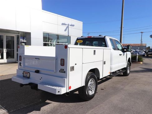 New 2026 Ford F250 XL w/ XL Chrome Package image 15