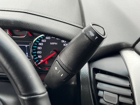 Used 2019 GMC Yukon XL SLT image 24