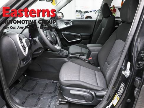 Used 2024 Kia Soul LX w/ Option Group 015 image 14