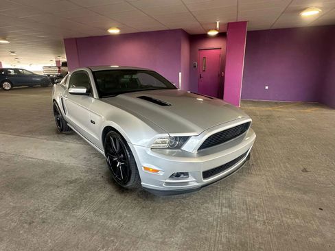 Used 2014 Ford Mustang GT Premium w/ Equipment Group 402A image 12