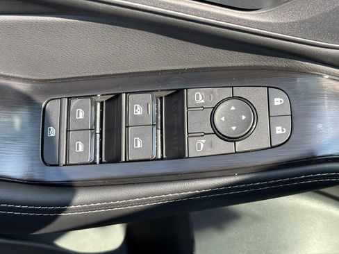 New 2026 Nissan Rogue SV image 18