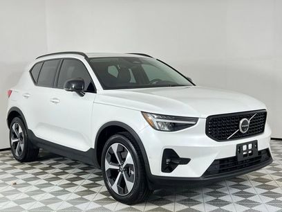 Used 2024 Volvo XC40 B5 Plus
