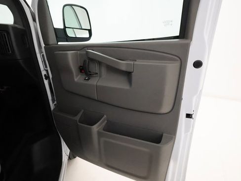 Used 2024 Chevrolet Express 3500 LT w/ LT Preferred Equipment Group image 18