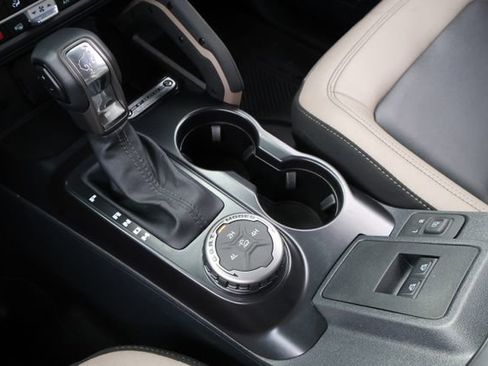 Used 2024 Ford Bronco Big Bend image 29