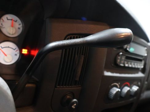 Used 2005 Dodge Ram 1500 Truck SLT w/ Trailer Tow Group image 31