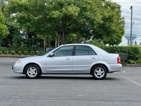 Used 2002 MAZDA Protege FWD image 2