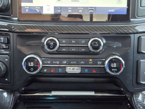 Used 2021 Ford F150 Lariat w/ Equipment Group 502A High image 18