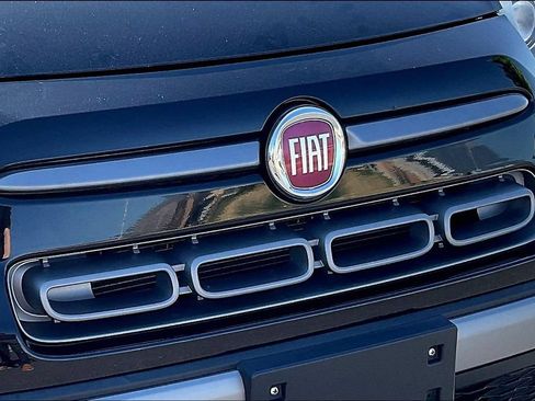 Used 2019 FIAT 500L Trekking FWD image 32