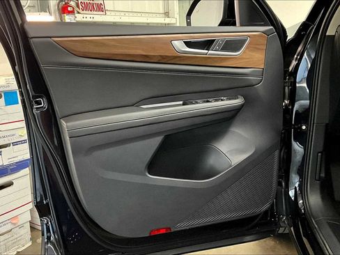 New 2026 Volkswagen Atlas SE image 23